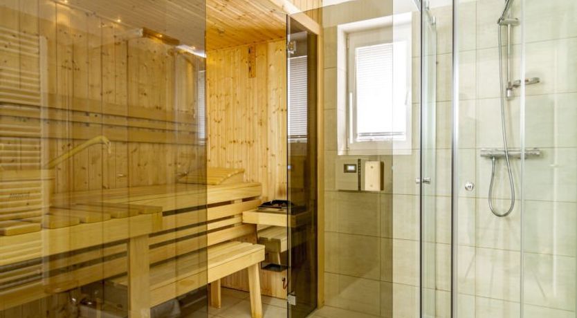 Photo of Lakeside Village 18 (+ sauna)