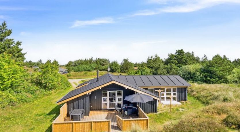 Photo of "Alessia" - 2km from the sea