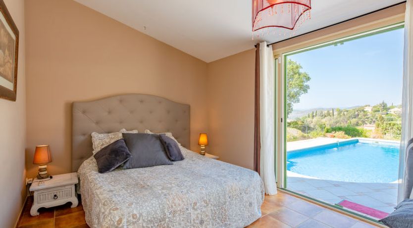 Photo of Reves de Rives