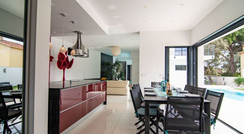 Photo of L'Oustaloun