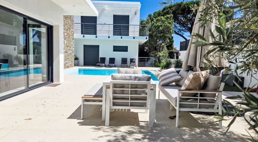 Photo of L'Oustaloun