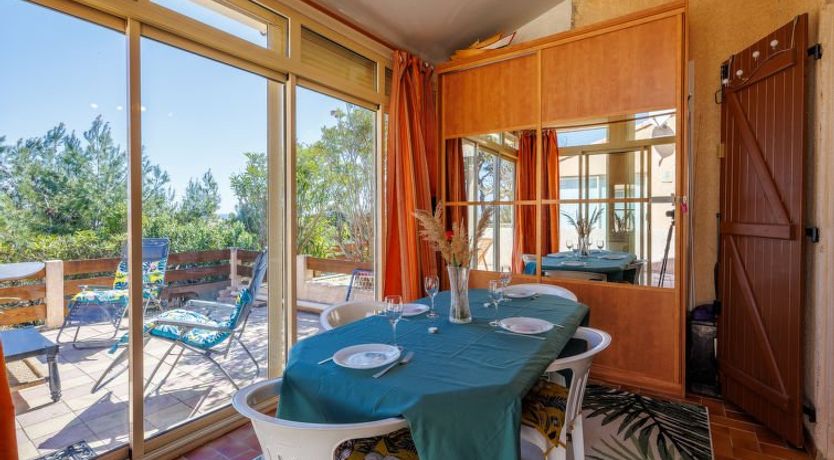 Photo of Petite Cigale