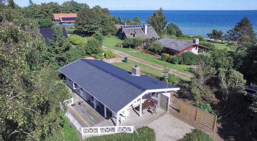 Photo of "Arho" - 75m from the sea