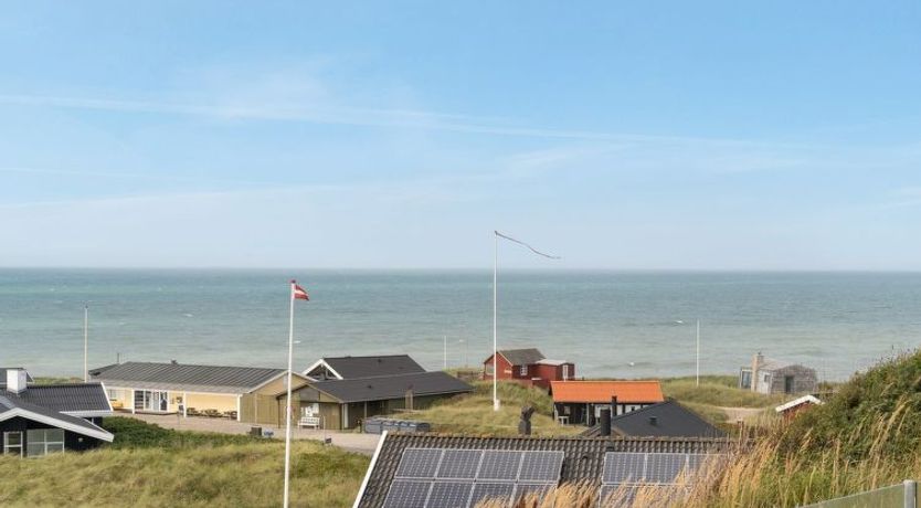 Photo of "Hermande" - 203m from the sea