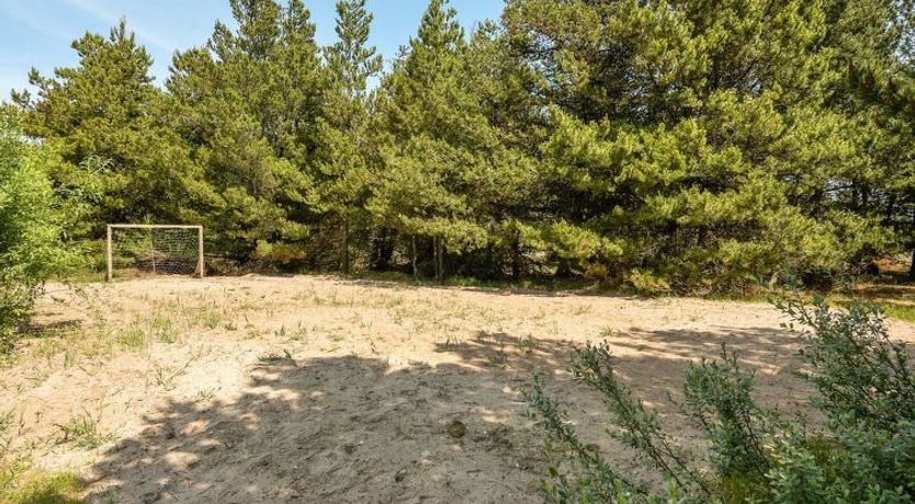 Photo of "Jonas" - 2.4km from the sea