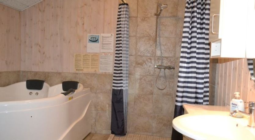 Photo of "Jonas" - 2.4km from the sea