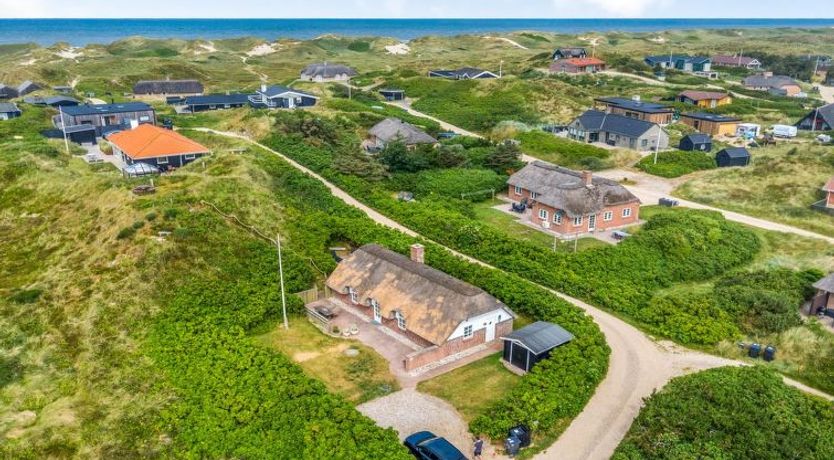 Photo of "Pia" - 400m from the sea