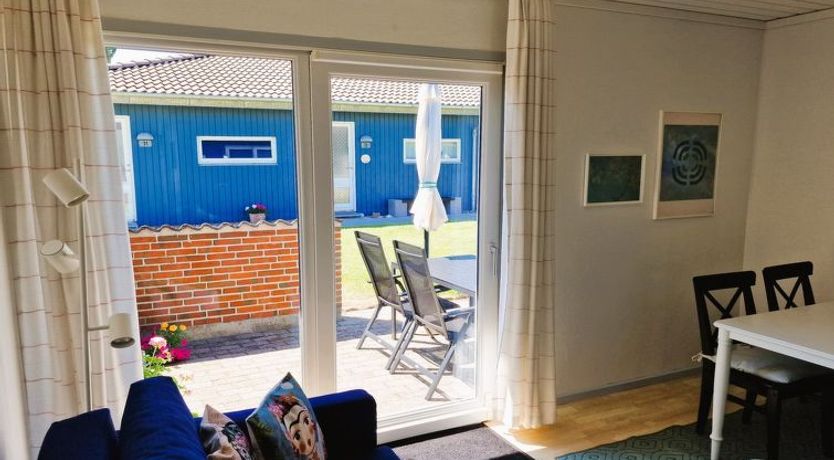 Photo of "Emira" - 50m from the sea