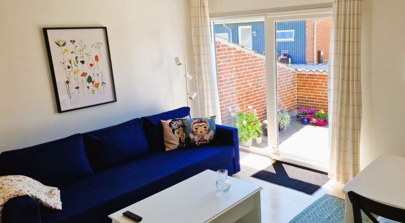 Photo of "Emira" - 50m from the sea