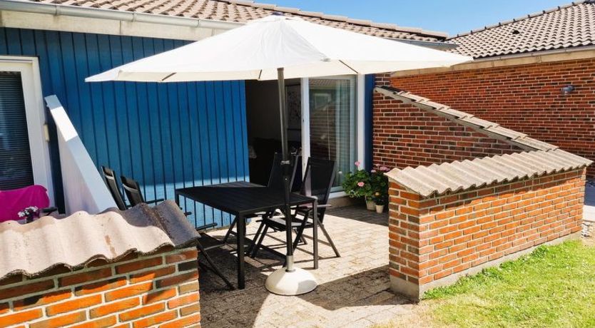 Photo of "Emira" - 50m from the sea