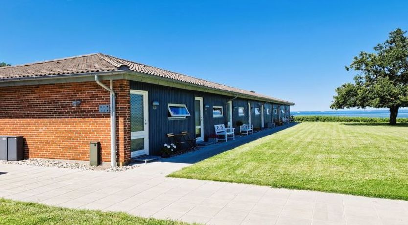 Photo of "Emira" - 50m from the sea