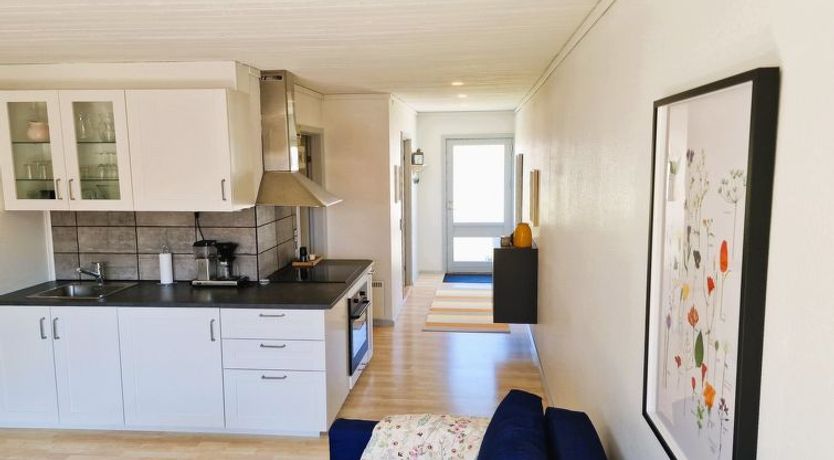 Photo of "Emira" - 50m from the sea