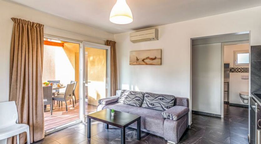 Photo of Residence Marina di Favone, T3, 4-6 pers Apartment 4