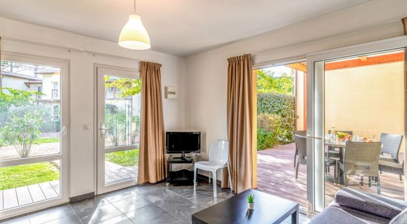 Photo of Residence Marina di Favone, T3, 4-6 pers Apartment 4