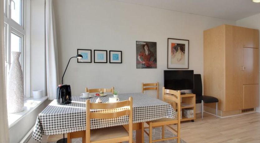 Photo of "Ena" - 75m from the sea