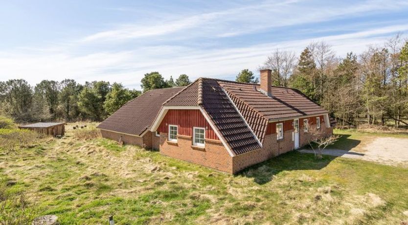 Photo of "Iliana" - 1km from the sea