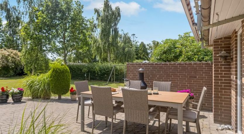 Photo of "Sessa" - 800m from the sea