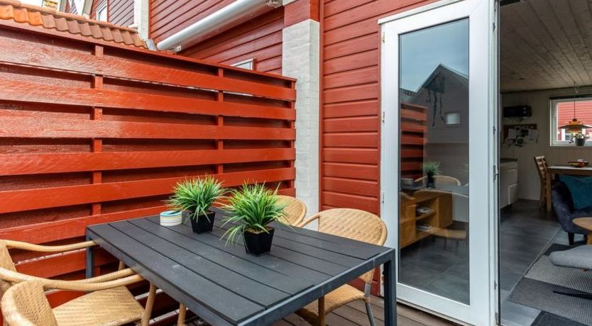 Photo of "Alissa" - 400m from the sea