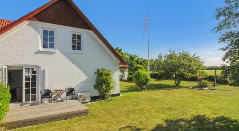 Photo of "Fraþulf" - 6km from the sea