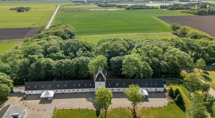 Photo of "Edine" - 4.5km from the sea