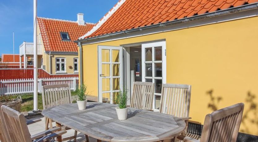 Photo of "Gunulf" - 150m from the sea