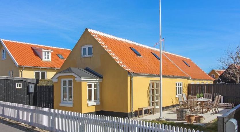 Photo of "Gunulf" - 150m from the sea