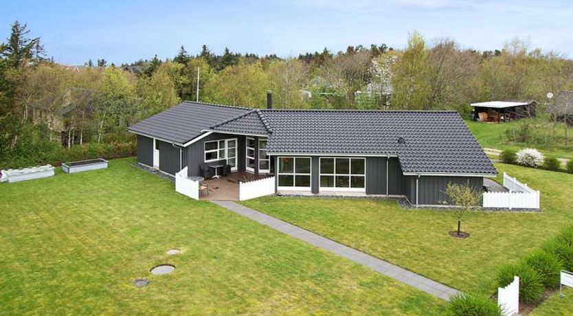 Photo of "Jannic" - 300m to the fjord