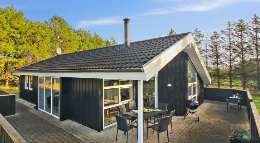 Photo of "Nahele" - 500m from the sea