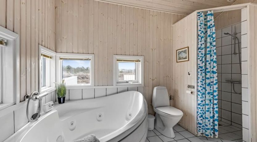 Photo of "Ferdine" - 1.5km from the sea