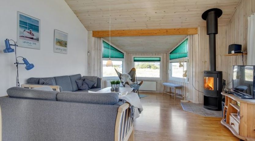 Photo of "Zafirka" - 364m from the sea