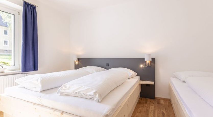 Photo of für 4 P. mit IR-Sauna & Sprudelwanne Apartment 42