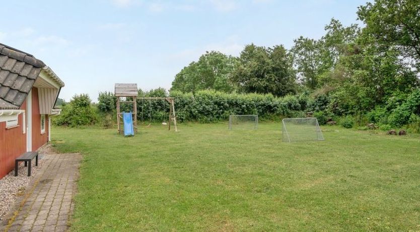 Photo of "Emly" - 1.1km from the sea