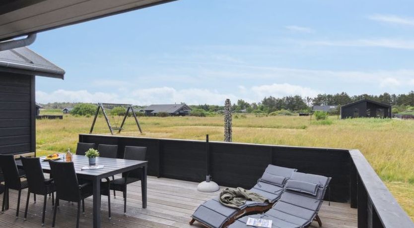 Photo of "Fader" - 950m from the sea