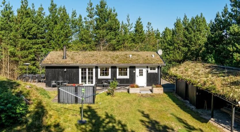 Photo of "Eimi" - 1.5km from the sea