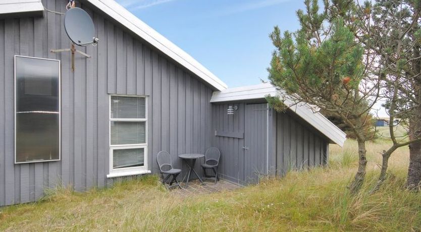 Photo of "Dode" - 225m from the sea