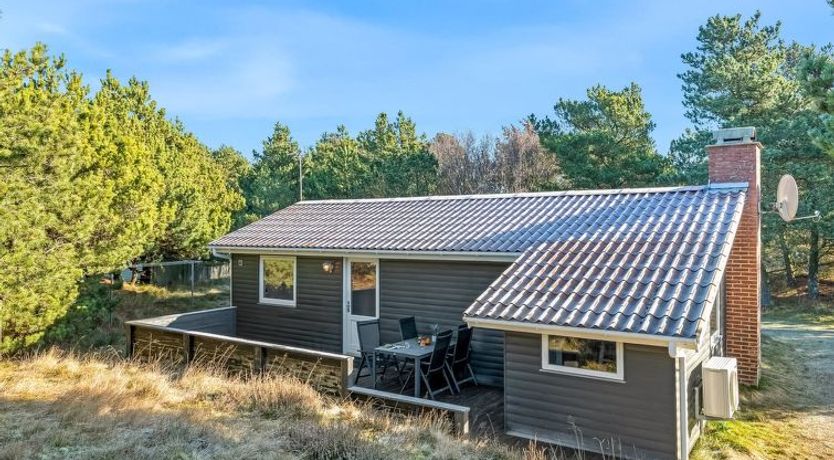 Photo of "Jula" - 800m from the sea