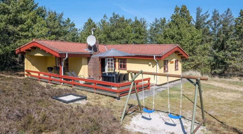 Photo of "Yaris" - 800m to the fjord