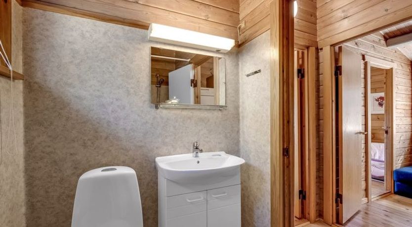 Photo of "Yaris" - 800m to the fjord