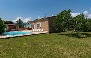 Casella Holiday Home