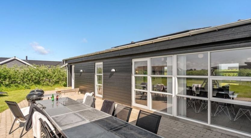 Photo of "Vitori" - 800m from the sea