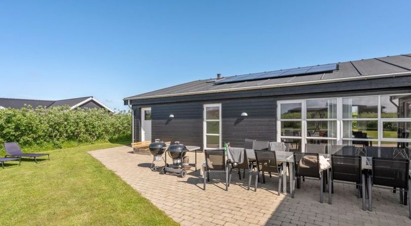 Photo of "Vitori" - 800m from the sea