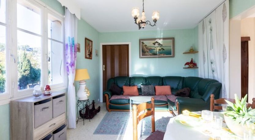 Photo of Le Néflier