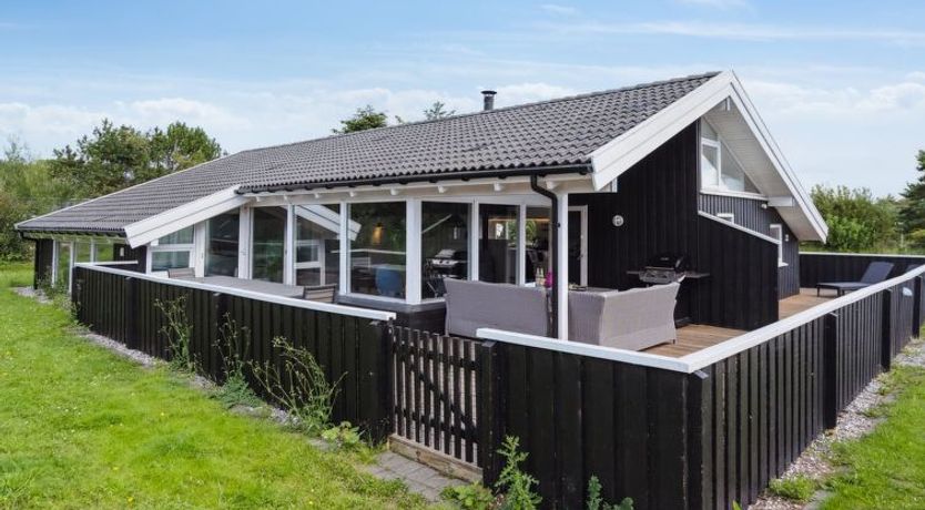 Photo of "Blondine" - 940m from the sea