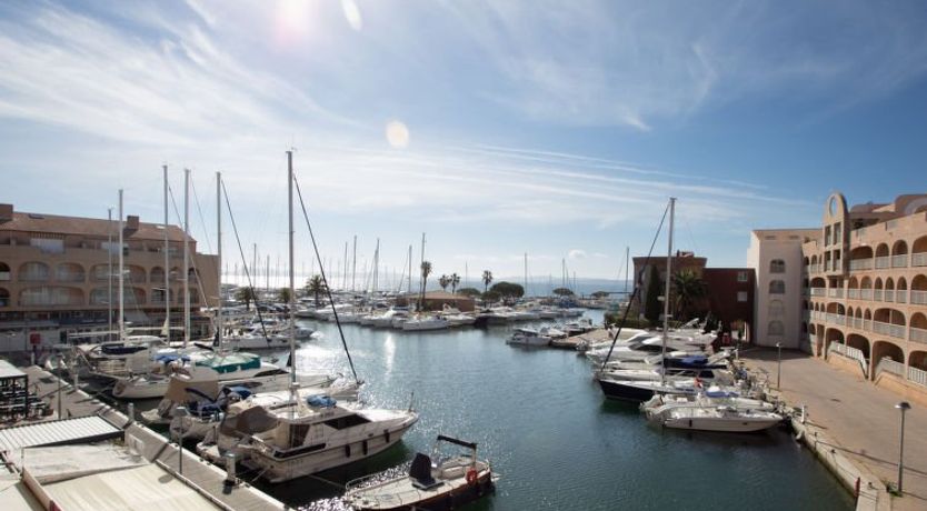 Photo of Port de La Gavine Apartment 28