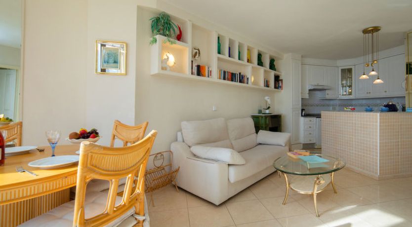 Photo of Oceanic Apartment 2