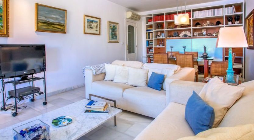 Photo of Jardine de Bolonia Plus Apartment 2