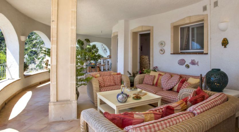 Photo of Villa El Paraiso al Mar Ambolo