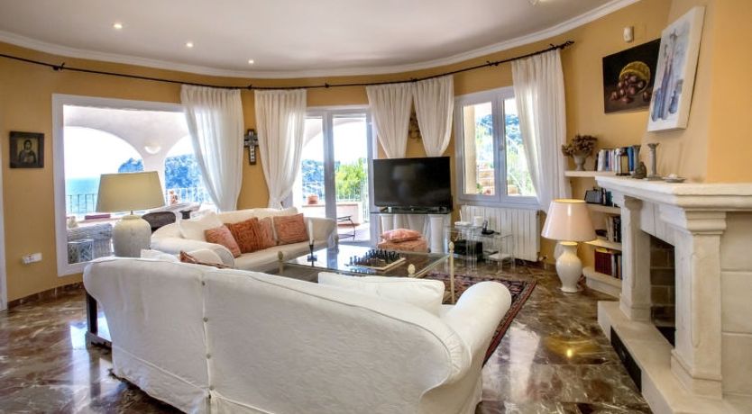 Photo of Villa El Paraiso al Mar Ambolo