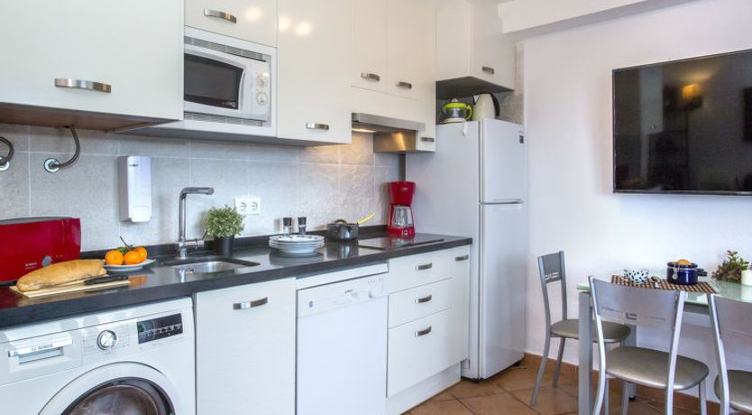 Photo of Oasis Beach Apartment 2