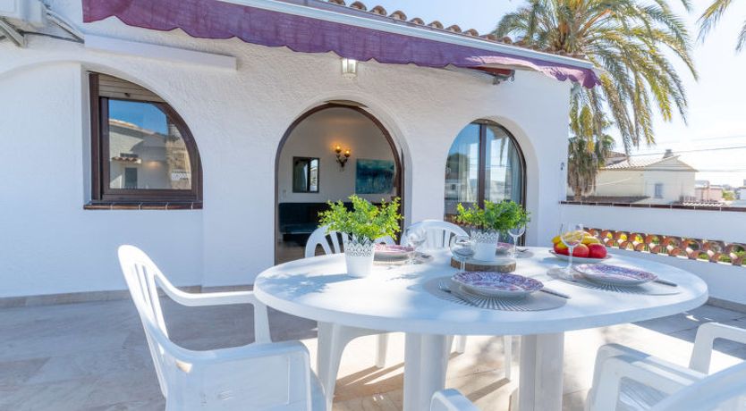 Photo of Melrose place Apartment 3